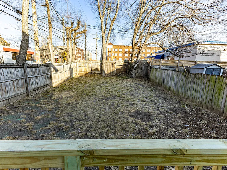 3901 Central St — Photo 51