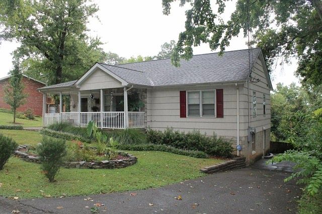 1st image of 3706 Knollwood Dr