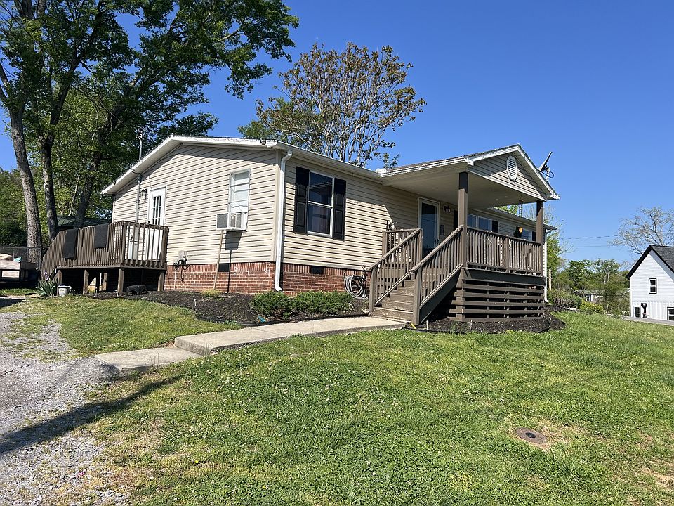 1st image of 139 Tanner Cir