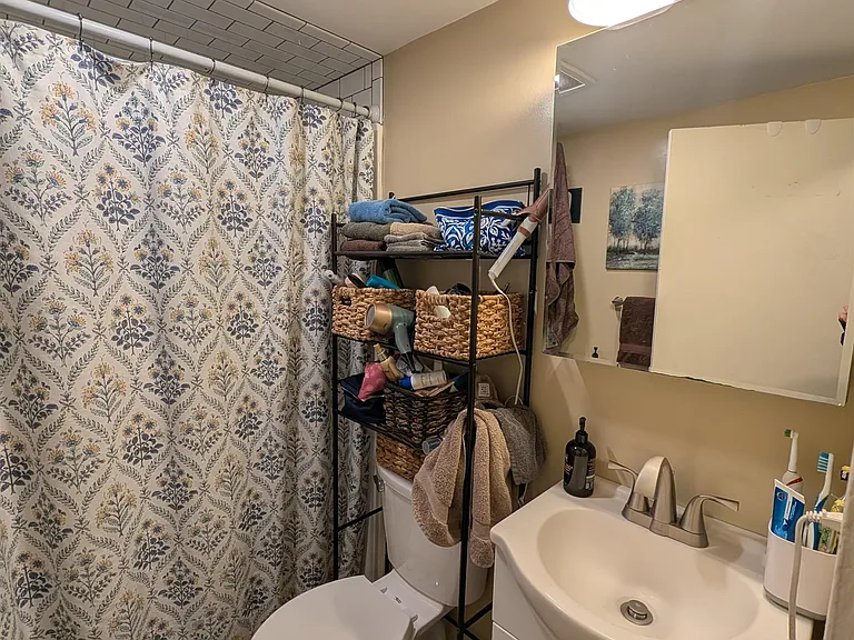 73 Highland St — Photo 8