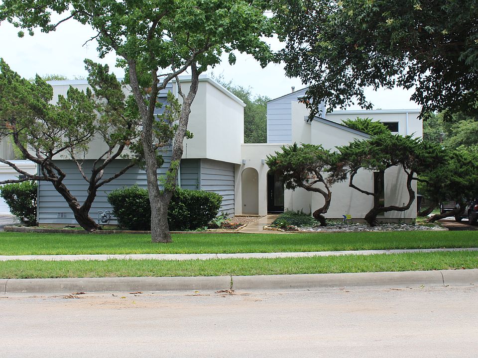 1st image of 11840 Sandman St