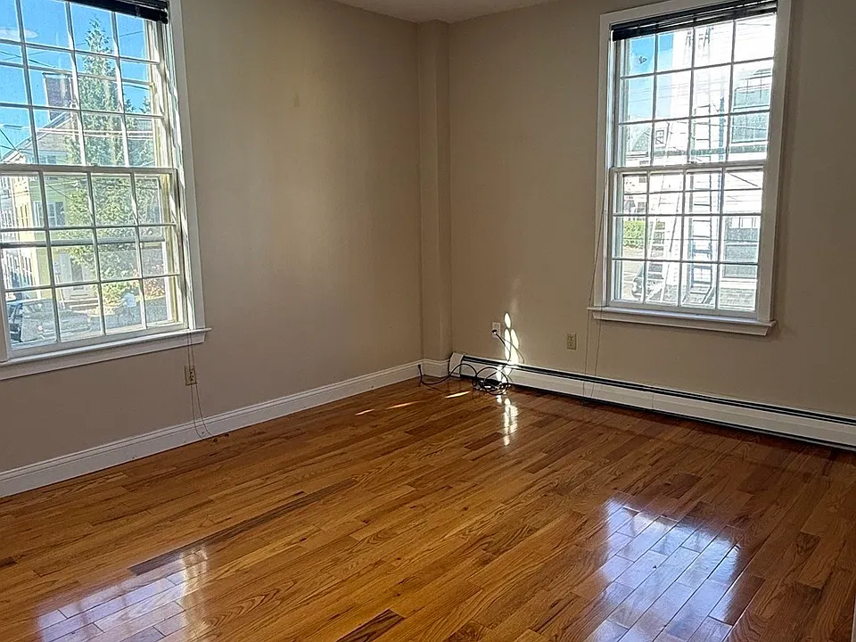 52 Washington St #7