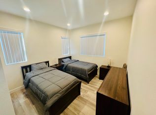 (Undisclosed Address), Los Angeles, CA 90003