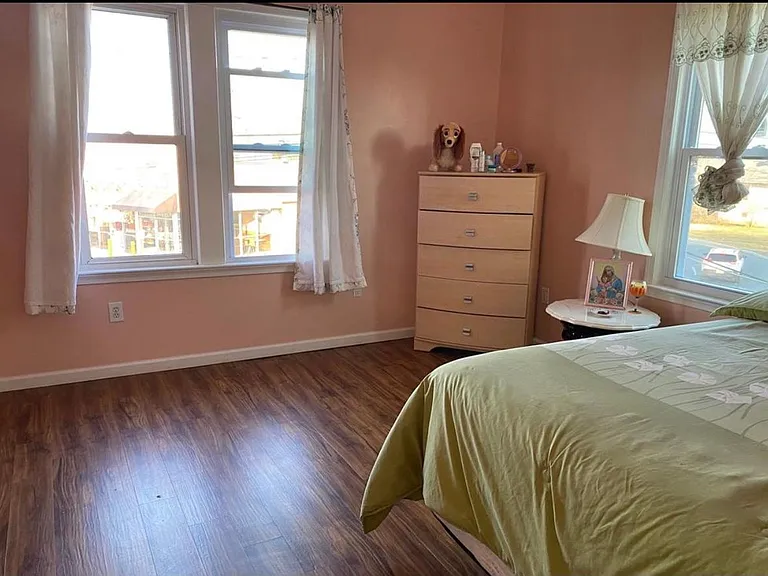 342 Mott Ave — Photo 3