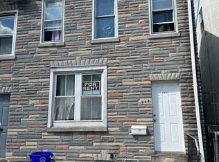 934 N 8th St, Reading, PA 19604