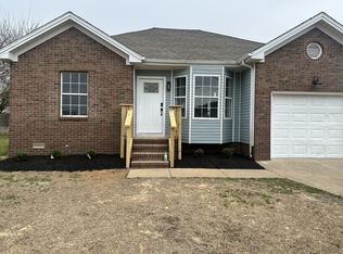 136 Man O War Dr, Oak Grove, KY 42262
