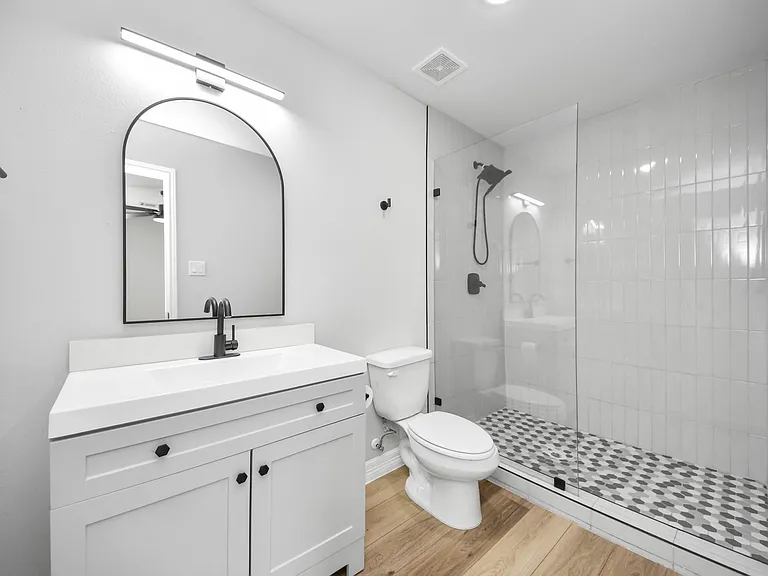 7605 Avenue C — Photo 39