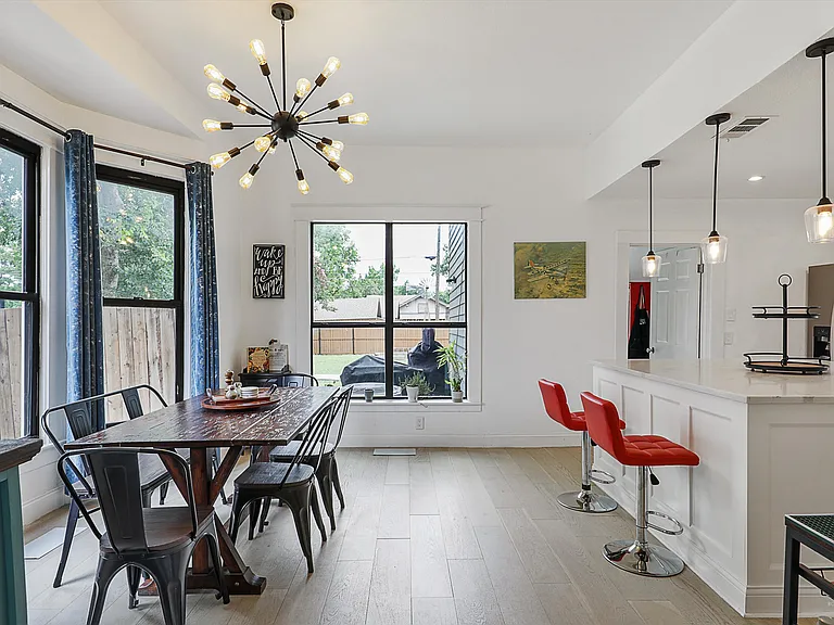 1200 W Walker St — Photo 20