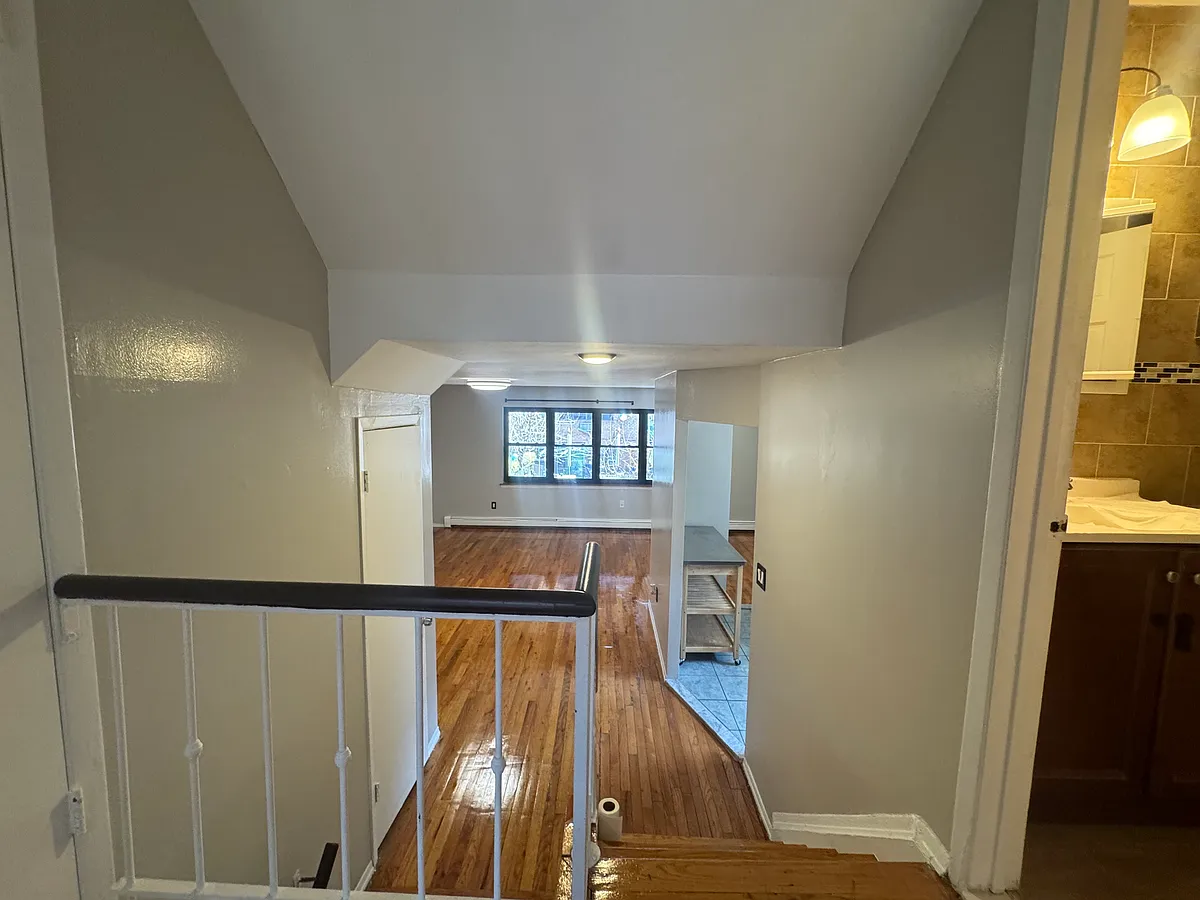 Building Photo - 156-43 75th St #2