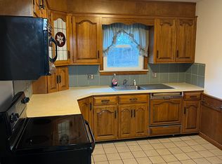 46 Friendship St #A, Willimantic, CT 06226