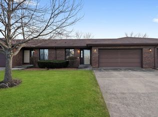 920 Winter Park Dr, New Lenox, IL 60451