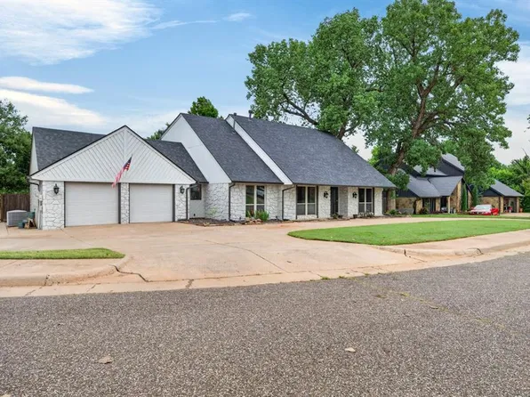 1809 Nighthawk Ct, Edmond, OK 73034