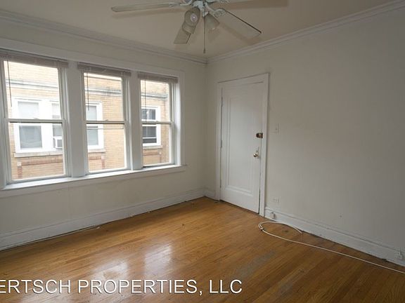 2nd image of 1418 W Hutchinson St APT 3S