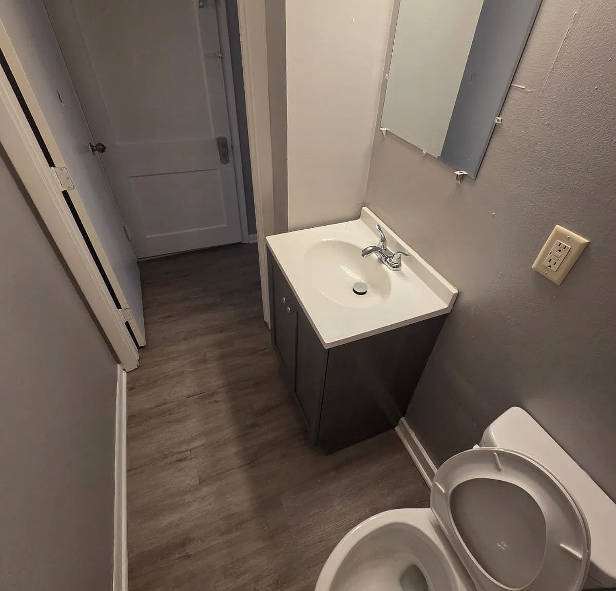 2 bed, $1,000 — Photo 3