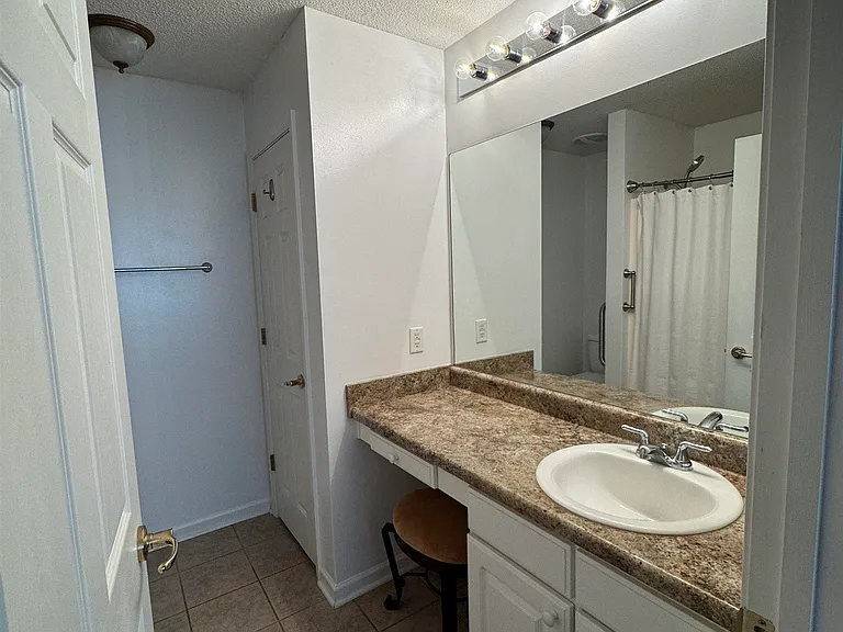 207 S Houston Springs Blvd — Photo 12