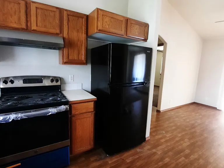 8071 N Ainsworth Dr — Photo 5