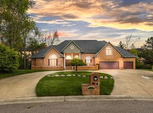 6319 Woodmere Ct, Flint, MI 48532
