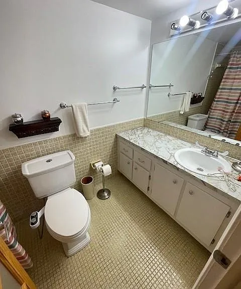 4740 NW 21st St #408 — Photo 11