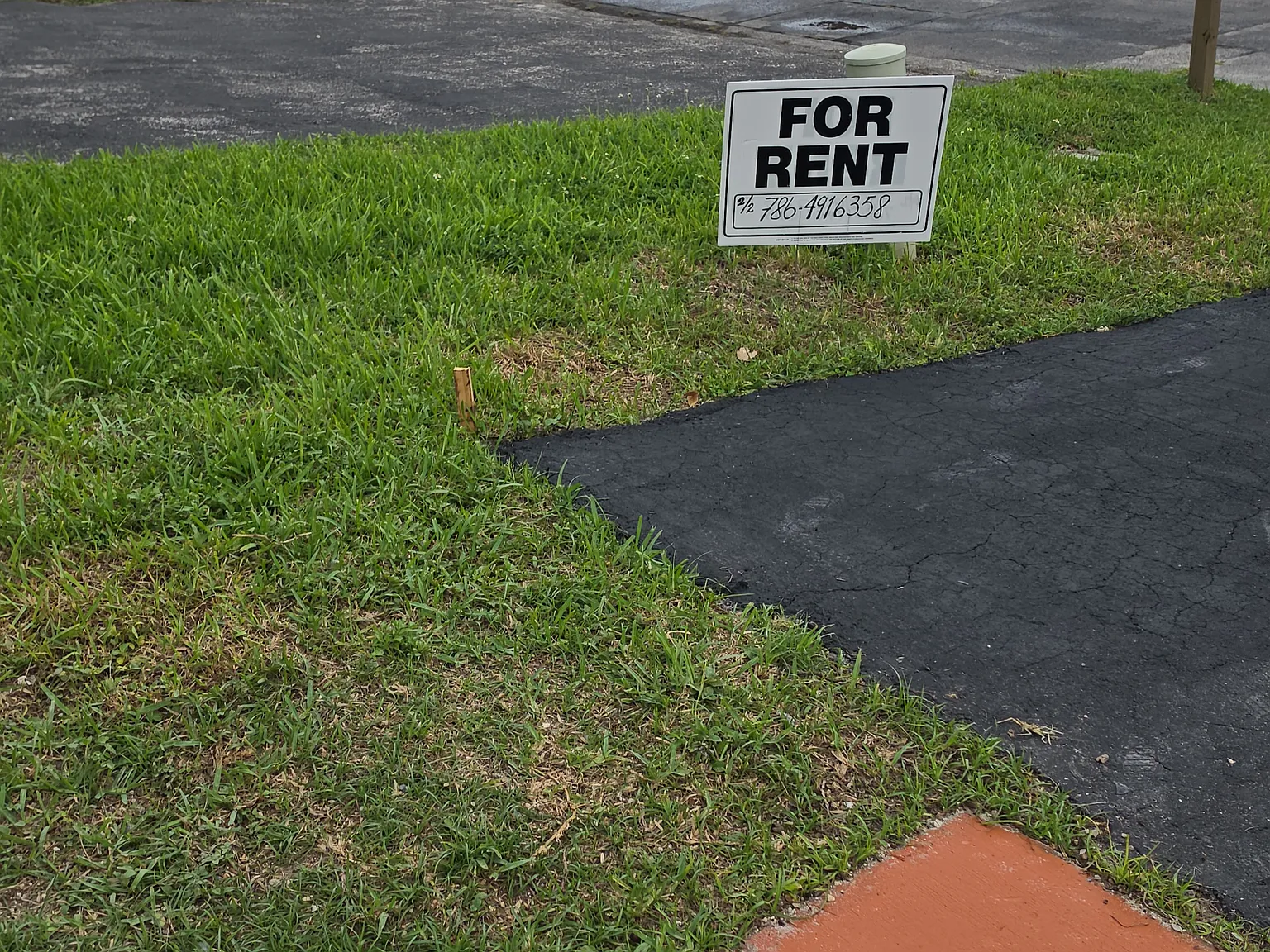 2 bed, 868 sqft, $2,350 — Photo 3