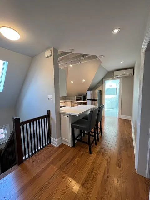 2 bed, 1400 sqft, $4,500 — Photo 4