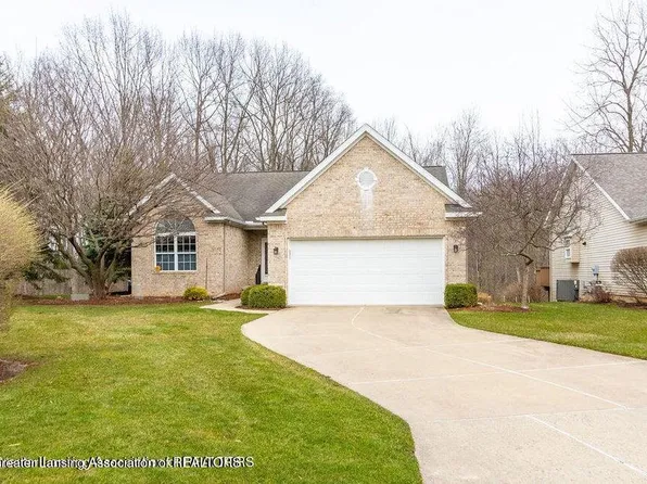 2343 Sapphire Ln, East Lansing, MI 48823