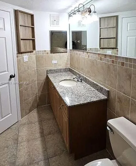 8290 Lake Dr #332 — Photo 19