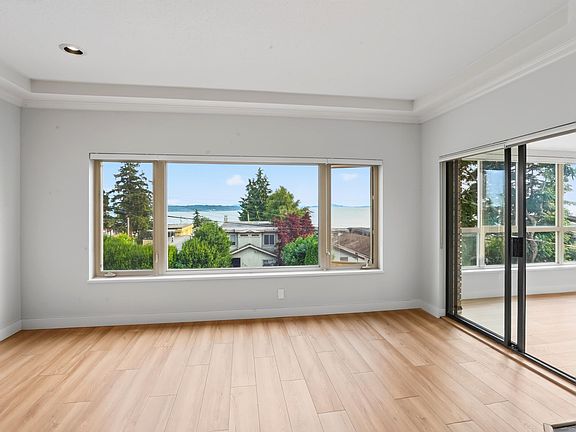 5th image of 15176 Buena Vista Ave #204