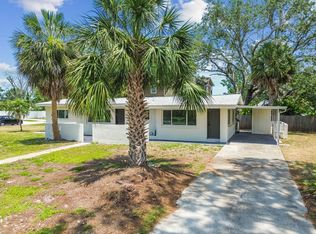 695 Sunset Dr, Tarpon Springs, FL 34689