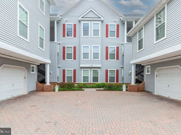 5 Hawk Rise Ln #104, Owings Mills, MD 21117