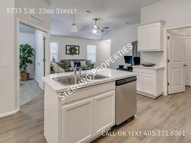 9733 SW 23rd St — Photo 15