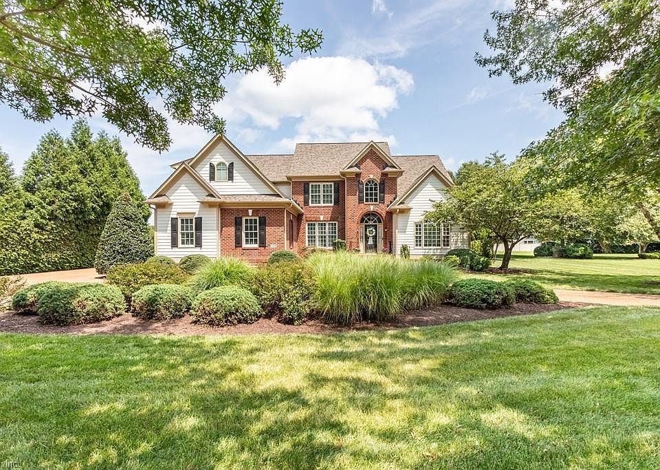 1st image of 104 Taylor Farm Ln