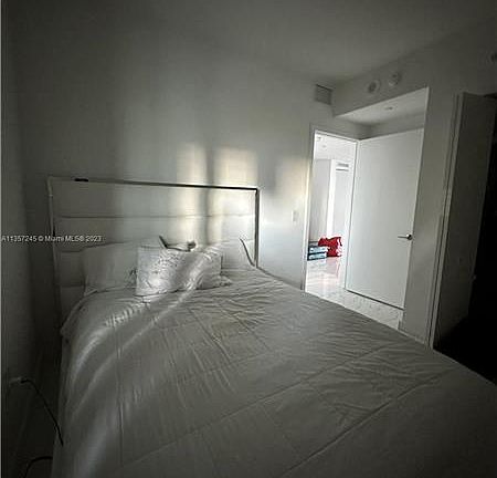 3rd image of 650 NE 32nd St Unit 1706