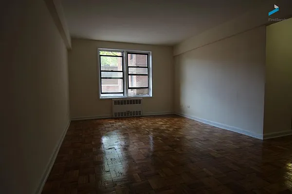 Rented by FirstService Realty (legacy) | media 4