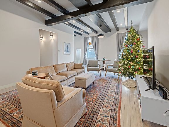 3rd image of 13 Goshen Road