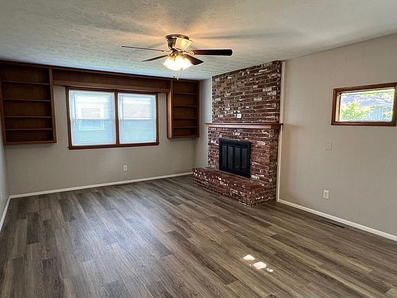 3rd image of 2430 S Kickapoo Ave