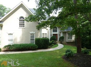 300 Sweet Briar Ct, Milton, GA