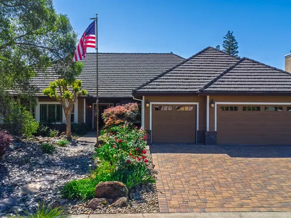 4919 Runway Dr, Fair Oaks, CA 95628