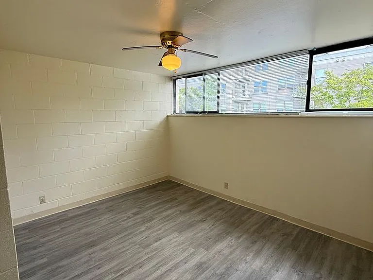 Olive Terrace Apartments — Photo 43