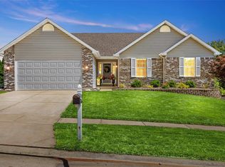 3307 Post View Dr, O'Fallon, MO 63368