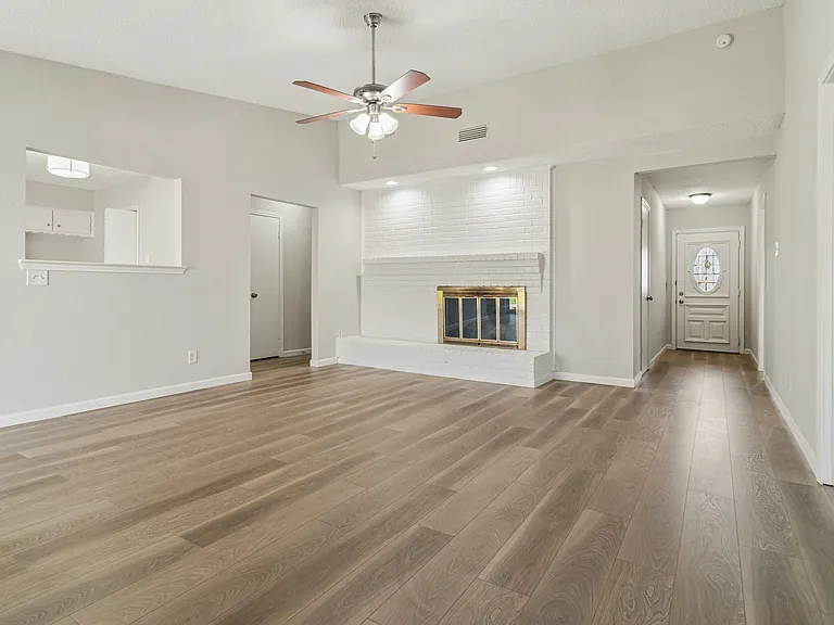 219 Running Brook Ln — Photo 7