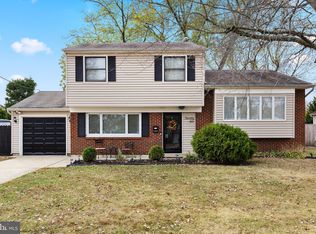 26 Bancroft Rd, Marlton, NJ 08053