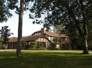 5855 Highlands Trl N, Lake Elmo, MN 55042