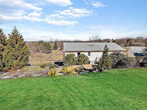 3rd image of 3814 Purdum Dr