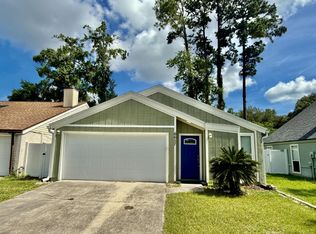 6657 Periwinkle Dr, Jacksonville, FL 32244