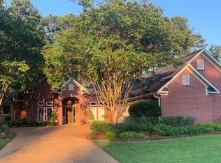 605 Wendover Dr, Ridgeland, MS 39157