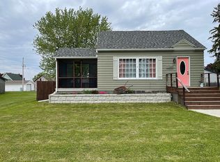 120 1st Ave SW, Spring Grove, MN 55974