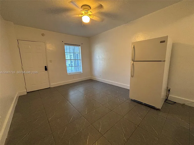 1843 Dewey St #110 — Photo 9