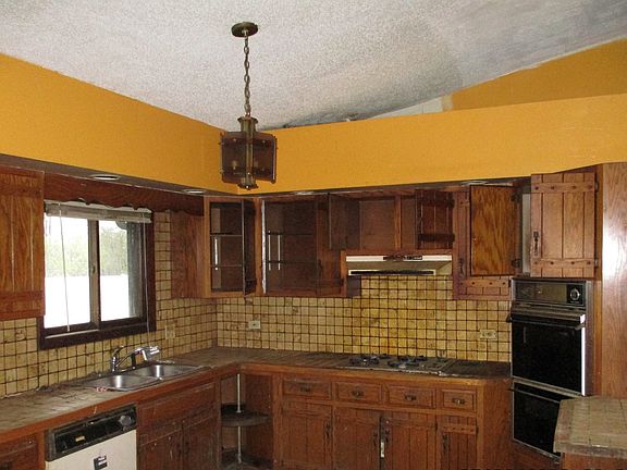 4th image of 4140 Indian Hill Dr