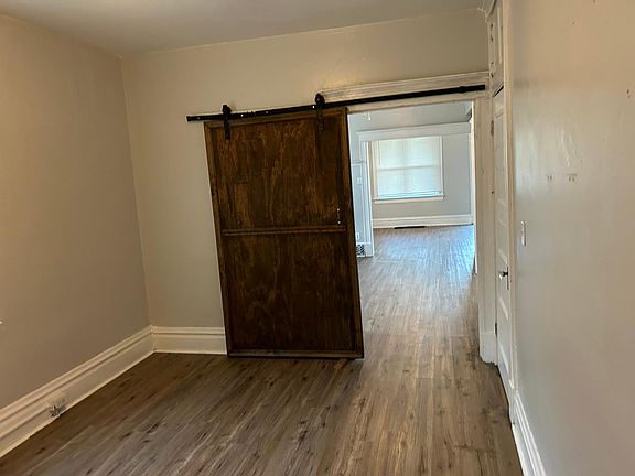 4th image of 11 W 38th St APT 1