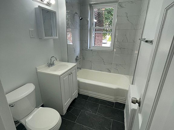 4th image of 677 Park Ave #27